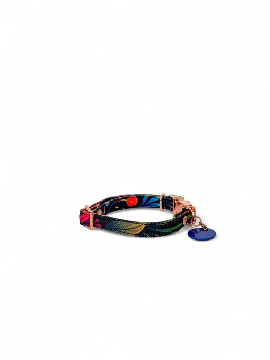 Cat collar with ID tag "falling leaves"