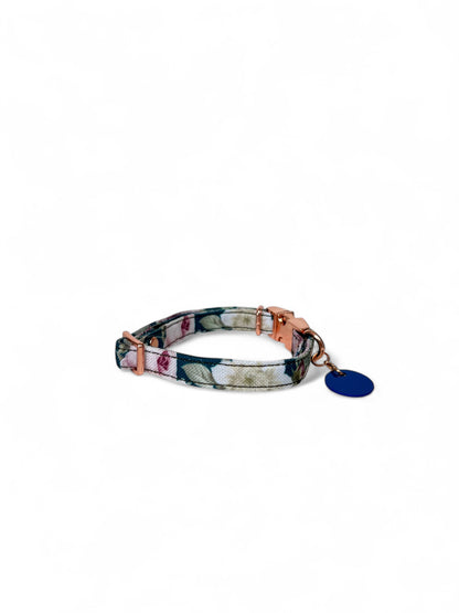Cat collar with ID tag "rose garden"