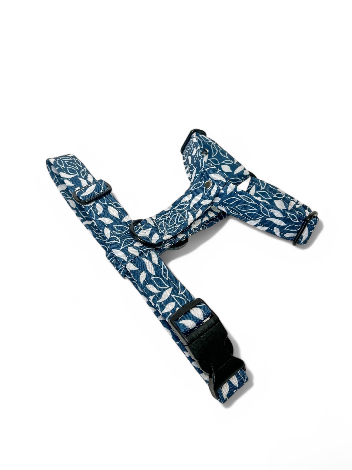 Dog harness "leaves on navy blue"