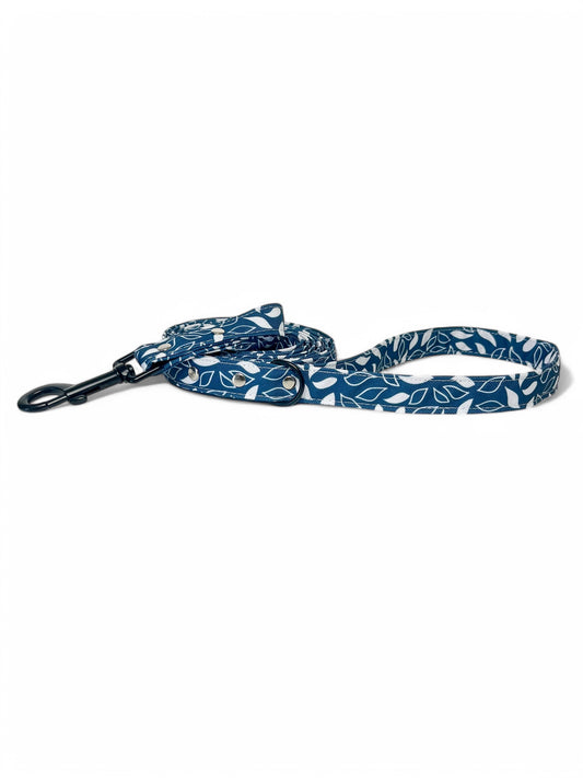 leaves un navy blue dog leash