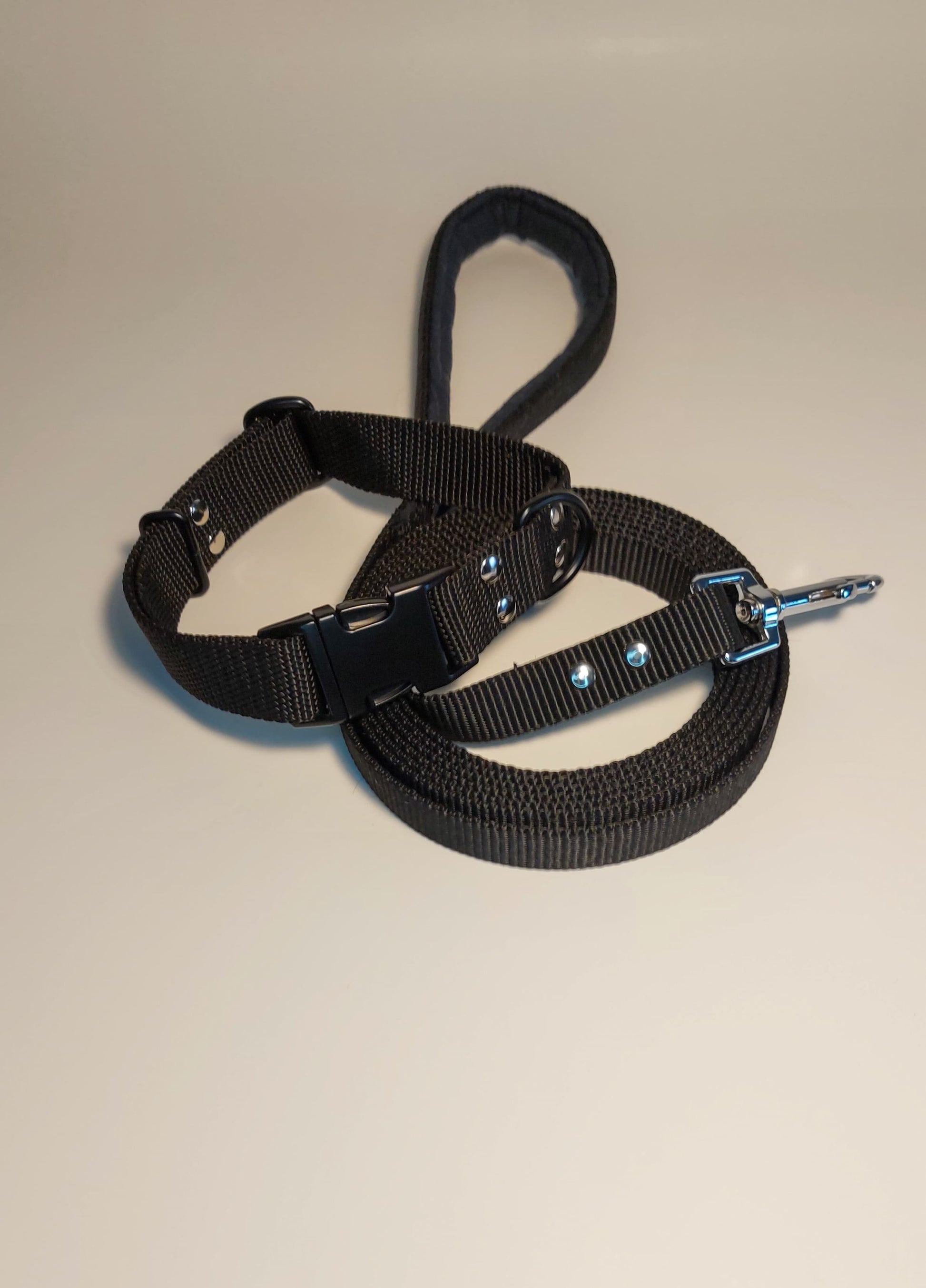 Bundle of dog collar and 3m leash to buy from Gebo/Komplekts ar suņa siksnu un 3m garu pavadu nopērkot no Gebo